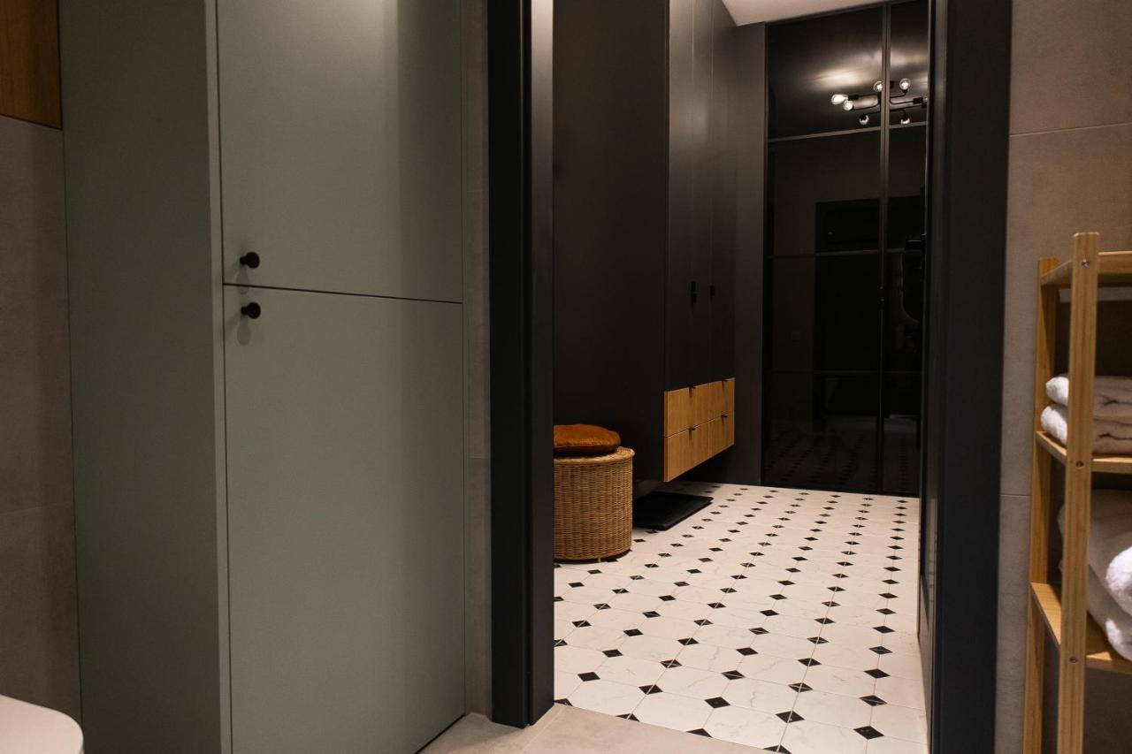 Jezyce Good Place Free Parking Poznan Luaran gambar