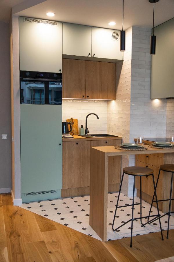 Jezyce Good Place Free Parking Poznan Luaran gambar